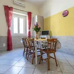 Casa Antonella Apartment *