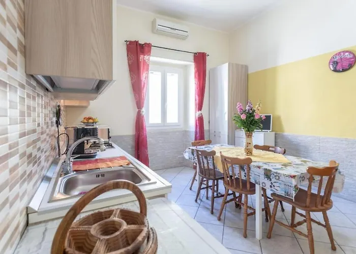 Casa Antonella Apartment *